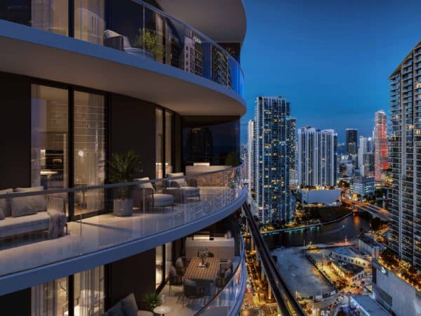 One Twenty Brickell Residences Balcony